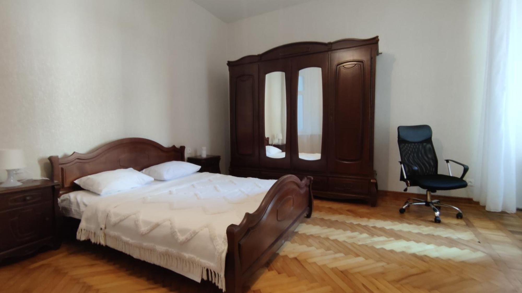 Flat in the city center Odesa Exterior photo